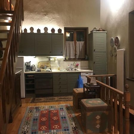 House In Delphi Villa Luaran gambar