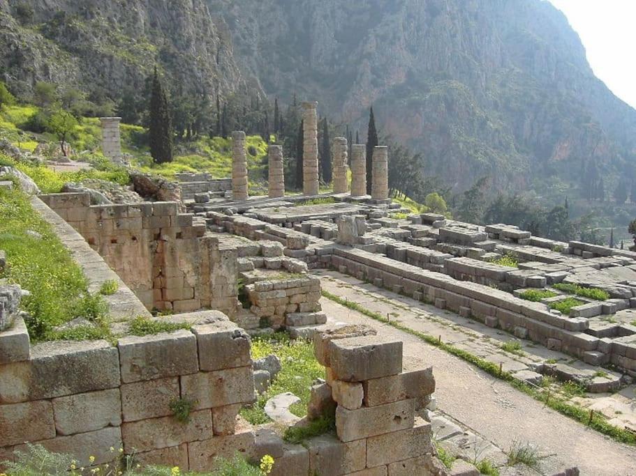 House In Delphi Villa Luaran gambar