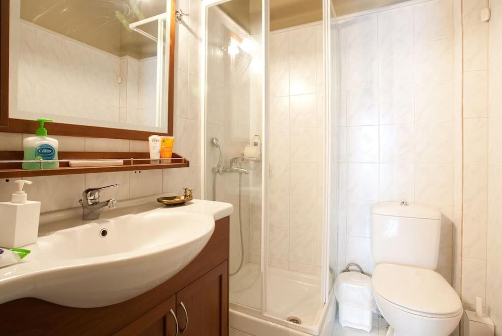 House In Delphi Villa Luaran gambar